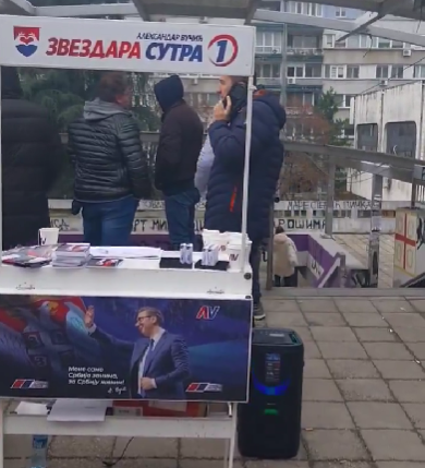VIDEO Vučićeve pristaše u Beogradu pustile Thompsonovu pjesmu. "Ustaše!"