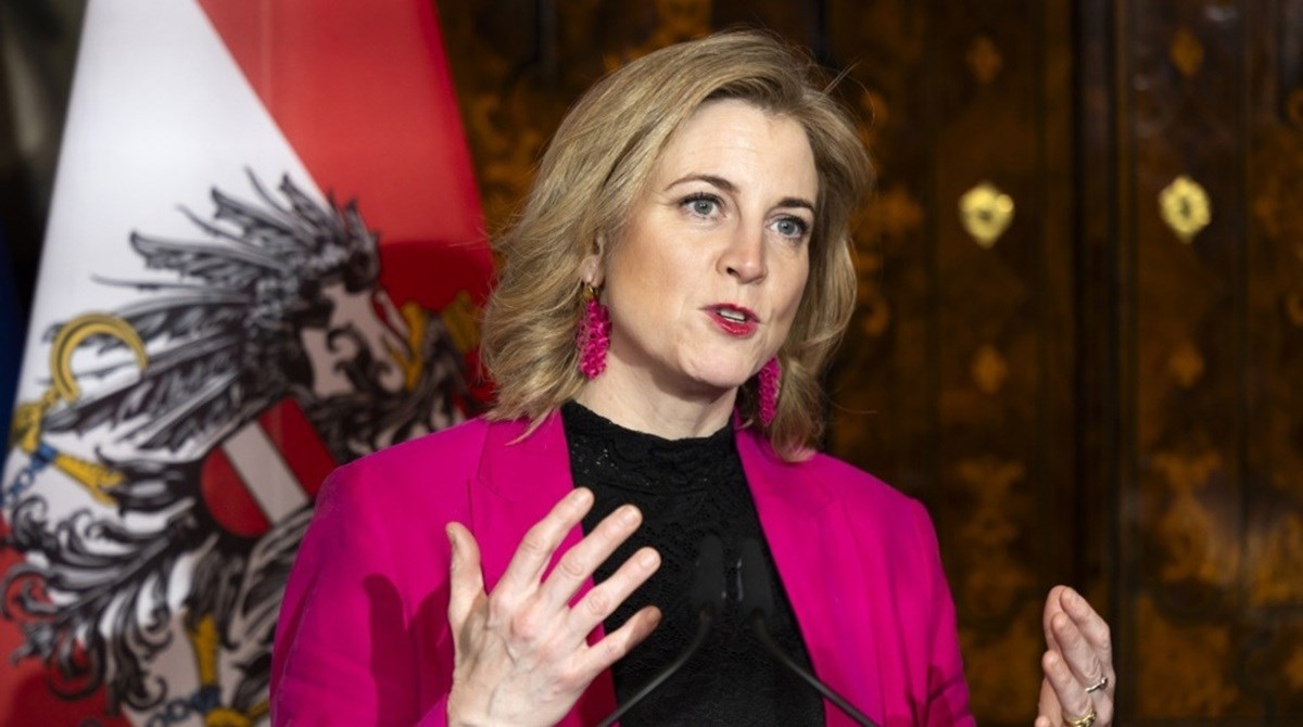 Austrijska šefica diplomacije: Dodik mora biti zaustavljen