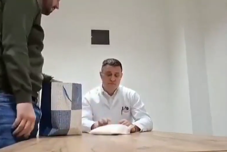 Gradonačelnik Banja Luke: Droga sa snimke je trebala biti podmetnuta u moj auto