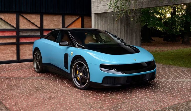 Šok za sve: Ferrarijev prvi električni model je veliki hit u Kini