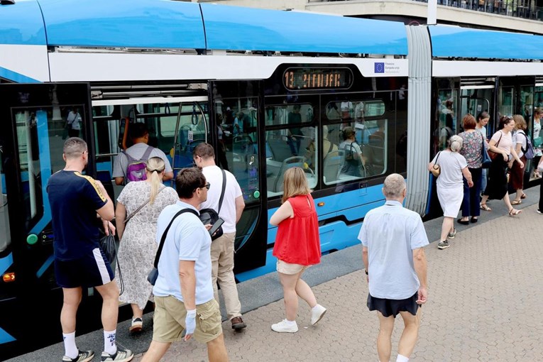 U busevima i tramvajima ZET-a odvija se kampanja za sigurnost žena