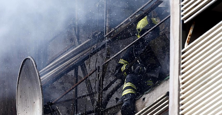 Opožarenoj zgradi u Splitu možda je narušena statika, tvrde stručnjaci
