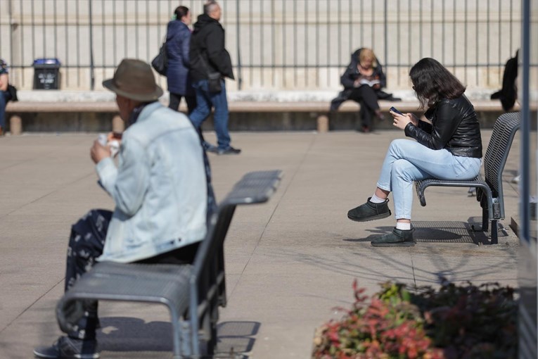 Da sutra dobijete otkaz (gledajući ušteđevinu) koliko biste mogli izdržati bez plaće?