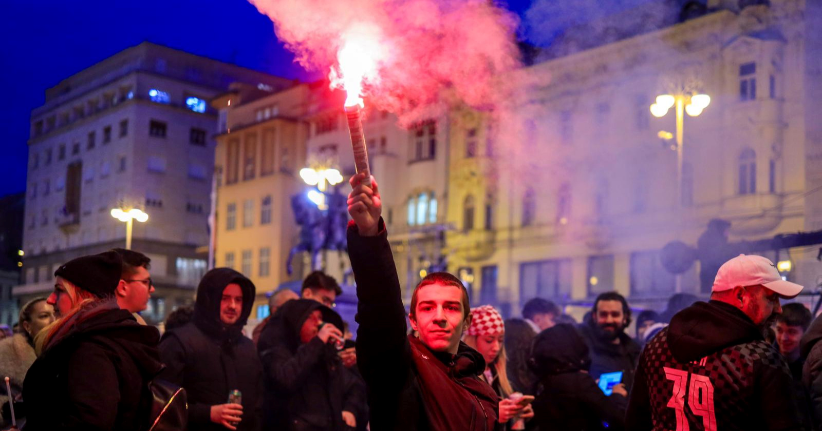 Počeo je doček, oglasili se Milanović i ljevica. Plenković neće doći?