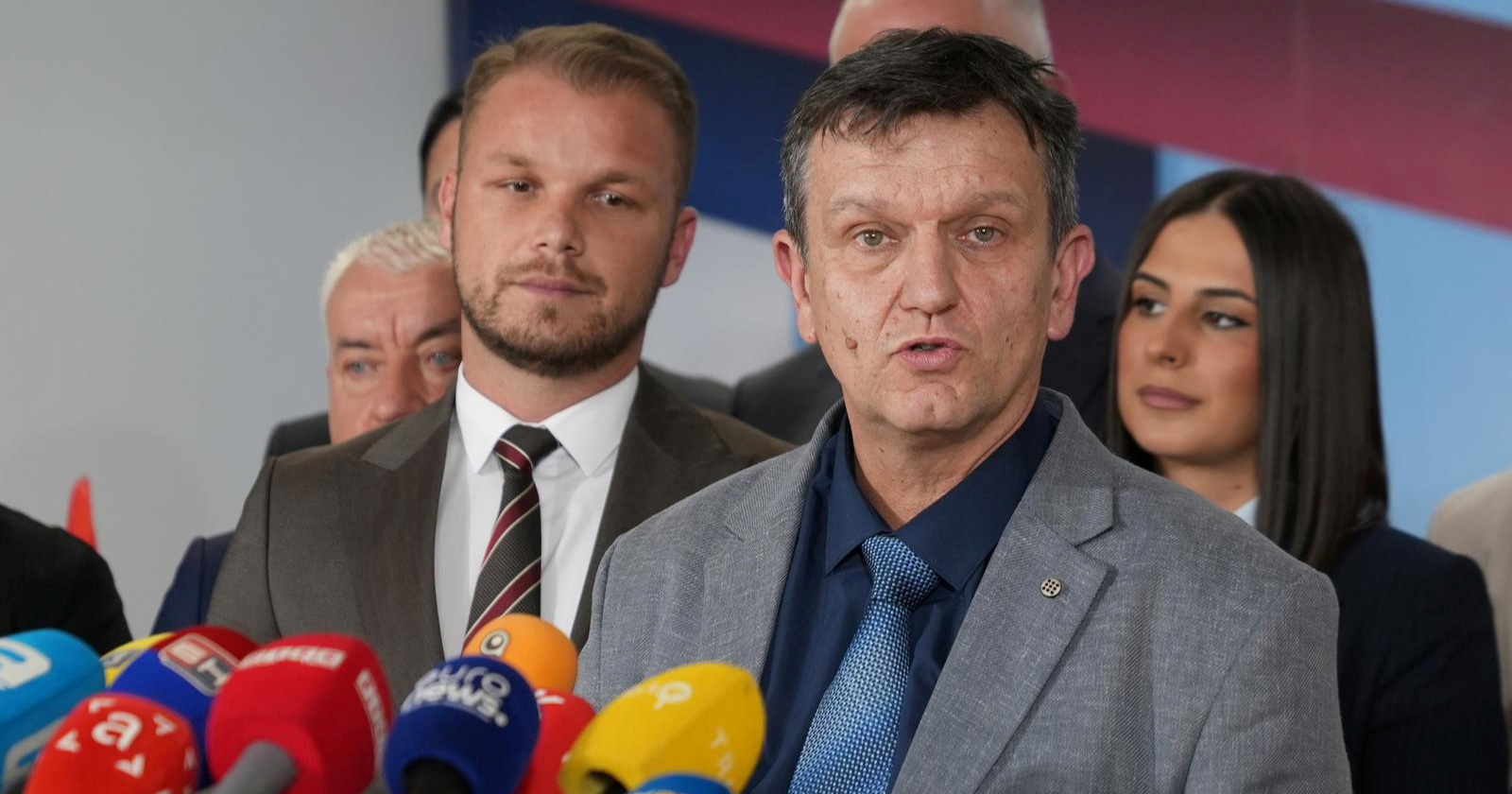 Traju novi izbori za predsjednika Republike Srpske, zabilježeni incidenti