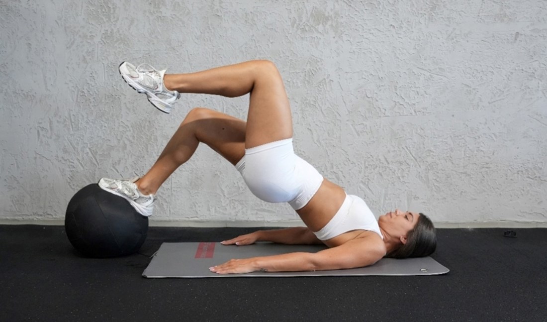 Zaboravite na teretanu: Jedna statična vježba zateže cijelo tijelo