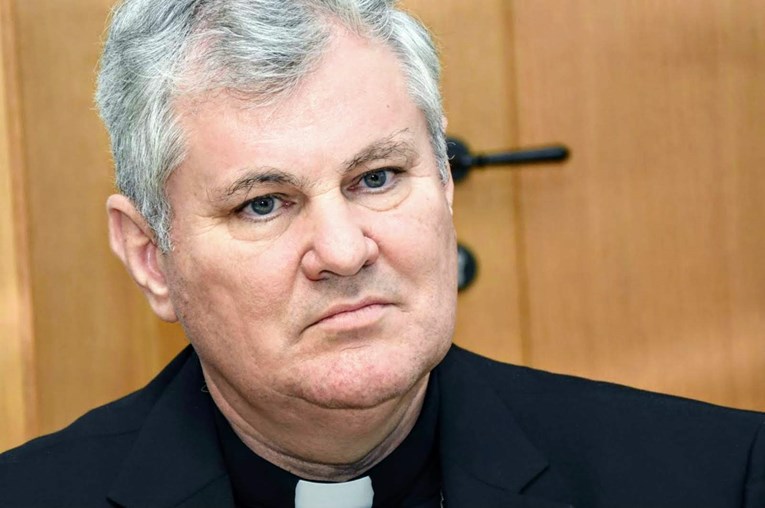 Biskup Košić Milanoviću: Poklonite se Djetetu Isusu