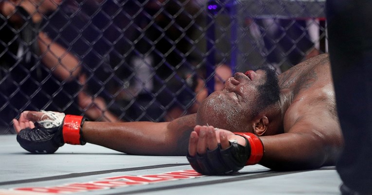 UFC ima novog privremenog teškaškog prvaka, Ngannoua čeka težak zadatak