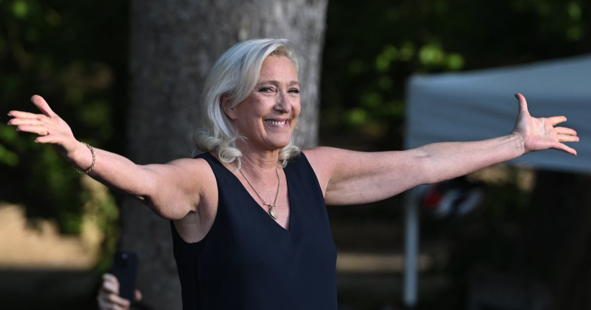 Guardian: Politička budućnost Marine Le Pen ovisi o odluci suda