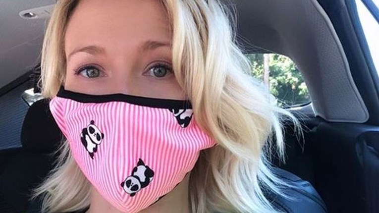 Glumica tvrdi da se zarazila koronom nakon što samo jednom nije nosila masku