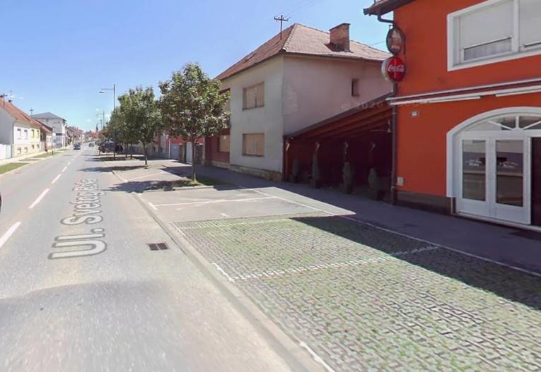 Na terasi kafića u Požegi pijan vrijeđao i omalovažavao policajce