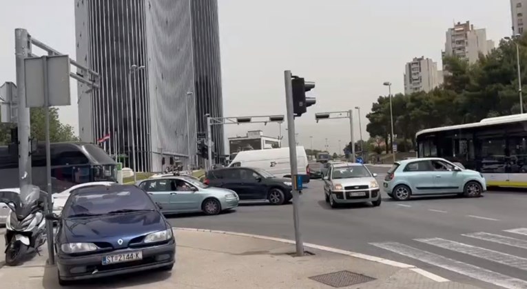 VIDEO Dalmacija bez struje, u Splitu ne rade semafori, kolaps u prometu