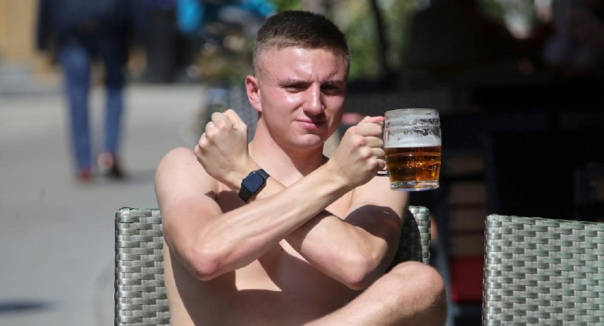 FOTO Navijači West Hama u Zagrebu ispijaju pivo i čekaju okršaj s Dinamom
