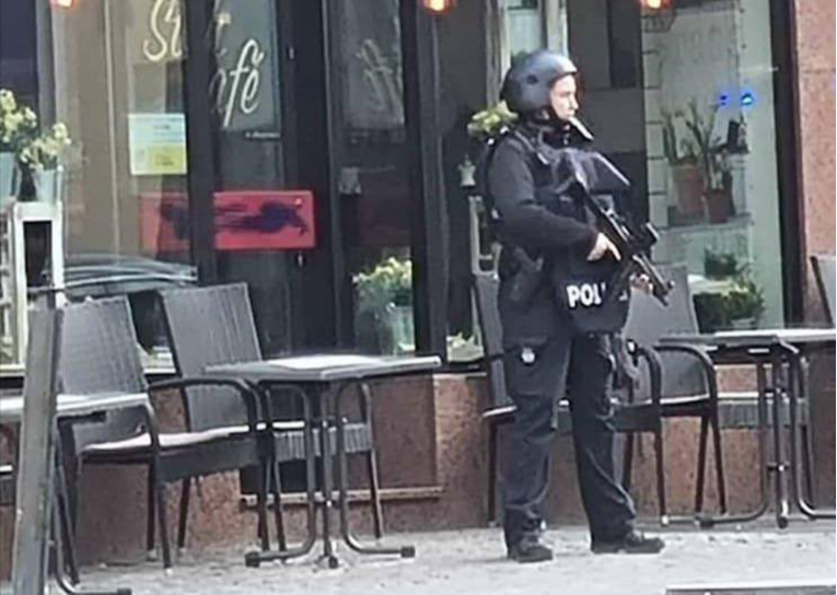 Otmičari zatočili ljude u banci u Njemačkoj. Nad gradom kruže helikopteri