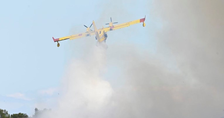 Muškarci koji su dronovima ometali gašenje požara na Murteru pušteni