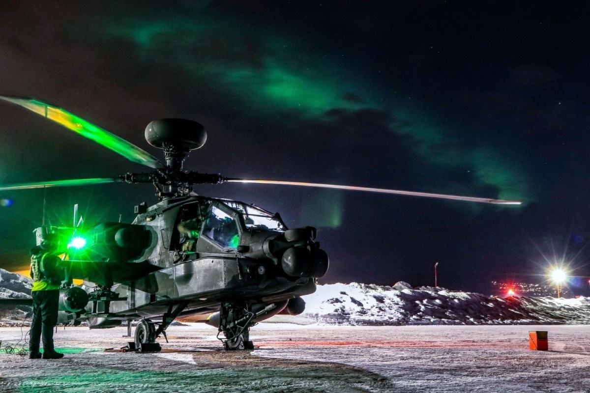 FOTO Šatori, hangari, helikopteri... Rusija se ozbiljno naoružava uz granicu NATO-a