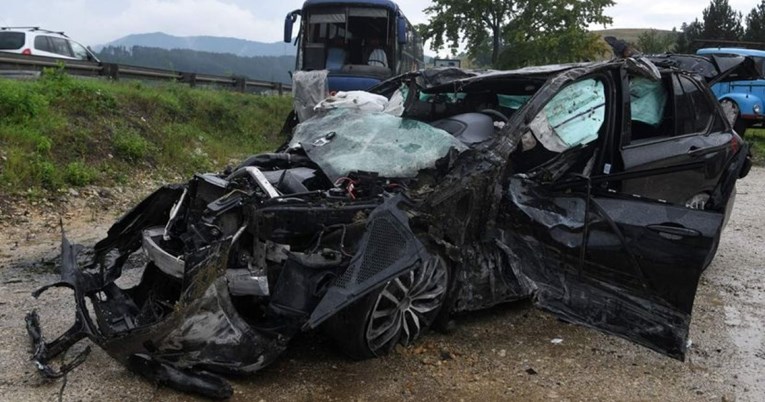 FOTO U Srbiji poginula četvorica mladića. Vraćali su se iz kluba, BMW sletio s ceste