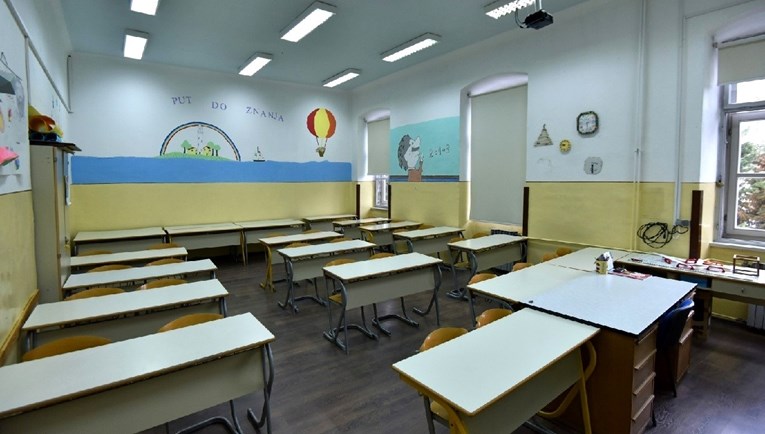 Ministarstvo objavilo raspored škole na daljinu, evo kako učenici mogu pratiti nastavu