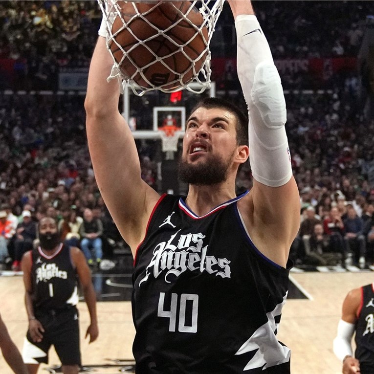 Zubac sjajan protiv Warriorsa, Clippersi izgubili