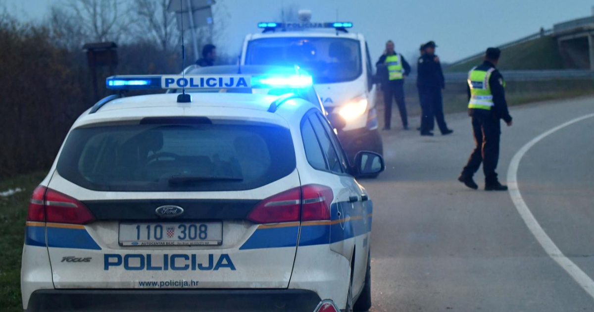 Pijan divljao po A3, vrijeđao policiju pa pokušao pobjeći. Uhićen je