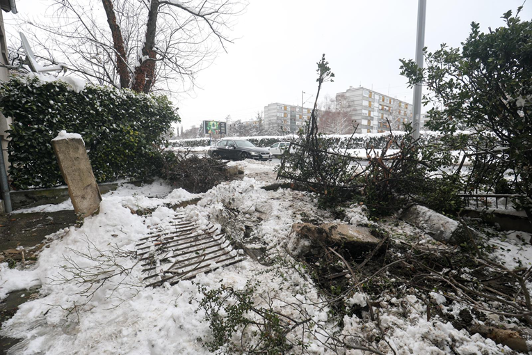 FOTO Kamion se zabio u kuću na Branimirovoj u Zagrebu. Vlasnik: Mogao me ubiti