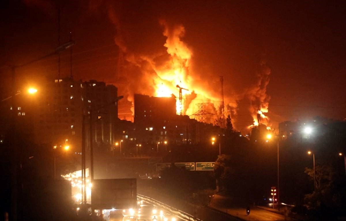 Izrael sedmu noć zaredom napada Iran