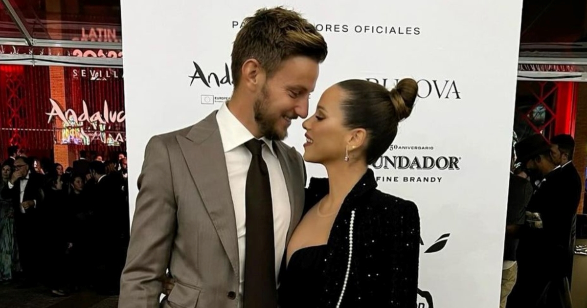 Rakitić i Raquel bili na dodjeli nagrada u Sevilli, ona privukla pažnju haljinom
