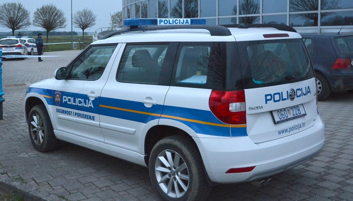 Nestala 17-godišnja djevojka. Majka: Snimljena je s troje ljudi, gubi im se trag