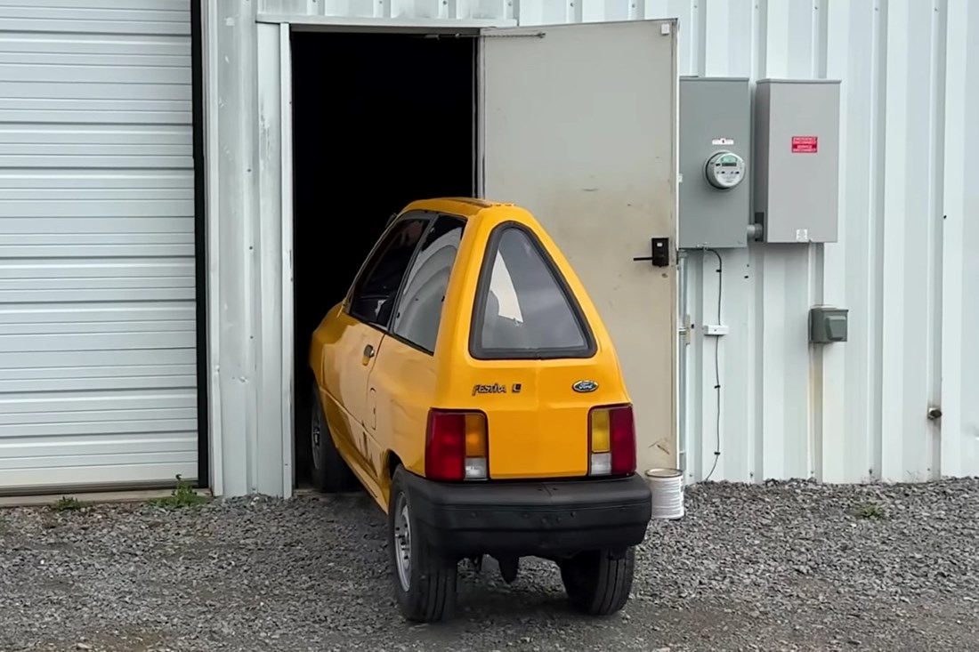 VIDEO Napravio je najtanji auto na svijetu, uži je od kolica iz dućana