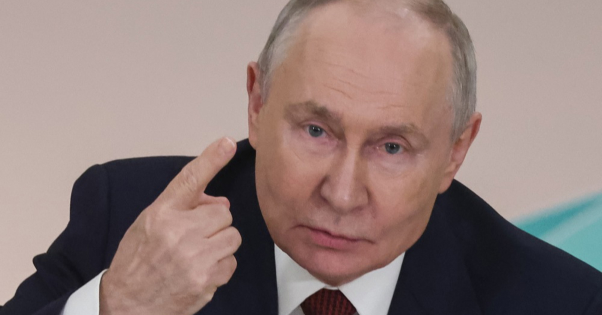 Dvojica europskih čelnika nazvala Putina. On ih sad brani od kritika