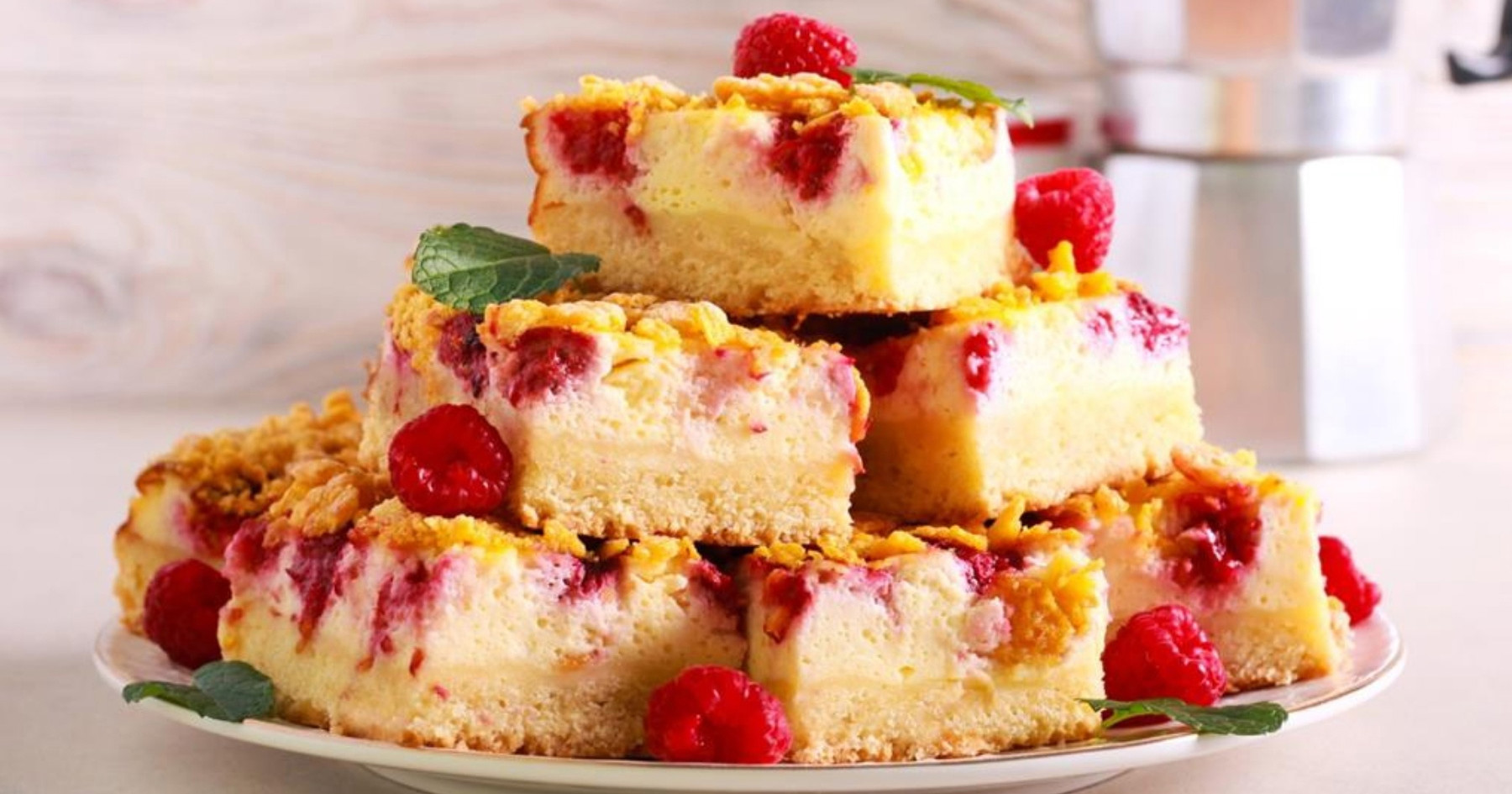 Recept za starinsku pitu od jogurta s dodatkom malina, oduševit će vas na prvi griz