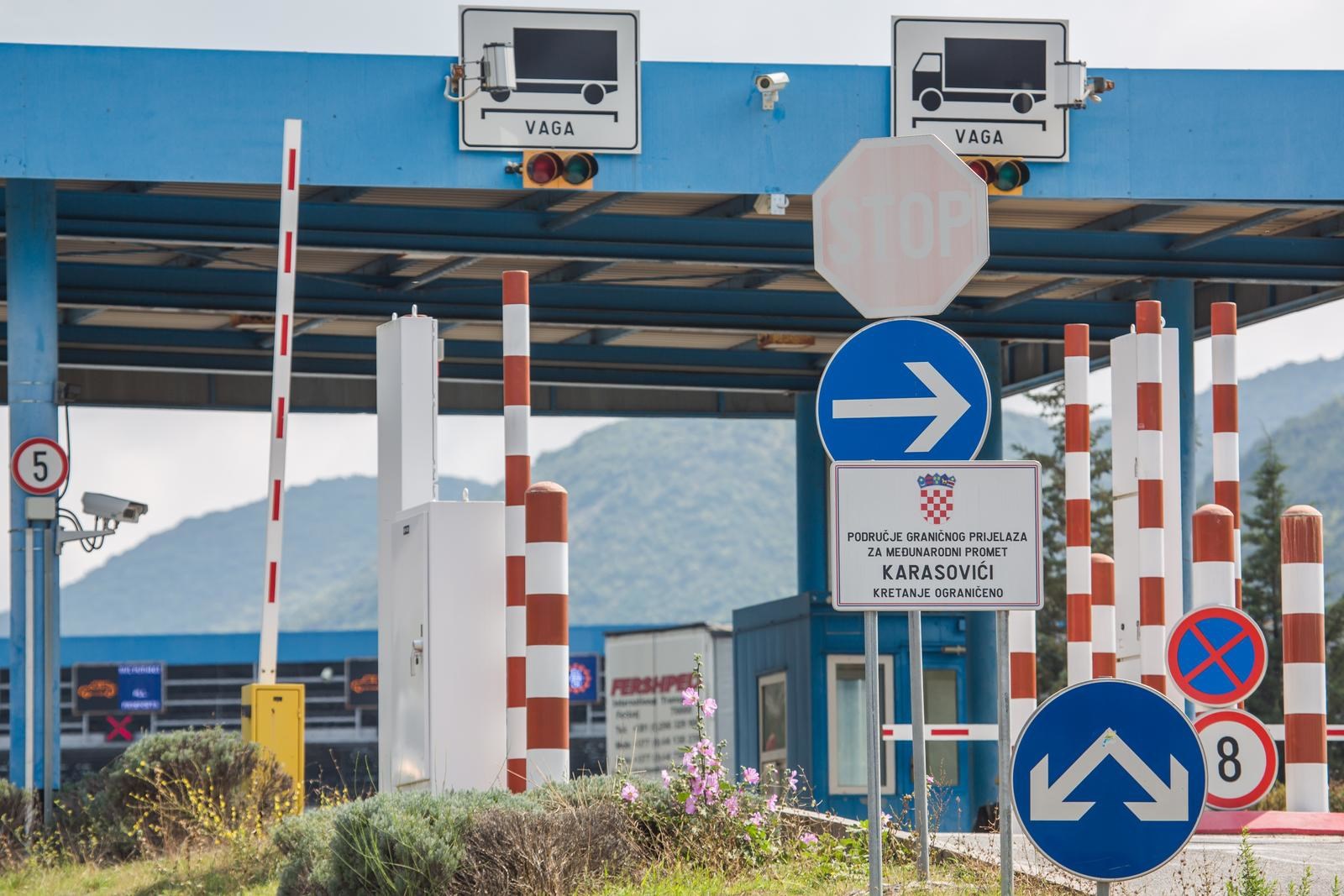 Ukrajinac zaustavljen na hrvatskoj granici, našli mu skrivenih pola milijuna eura