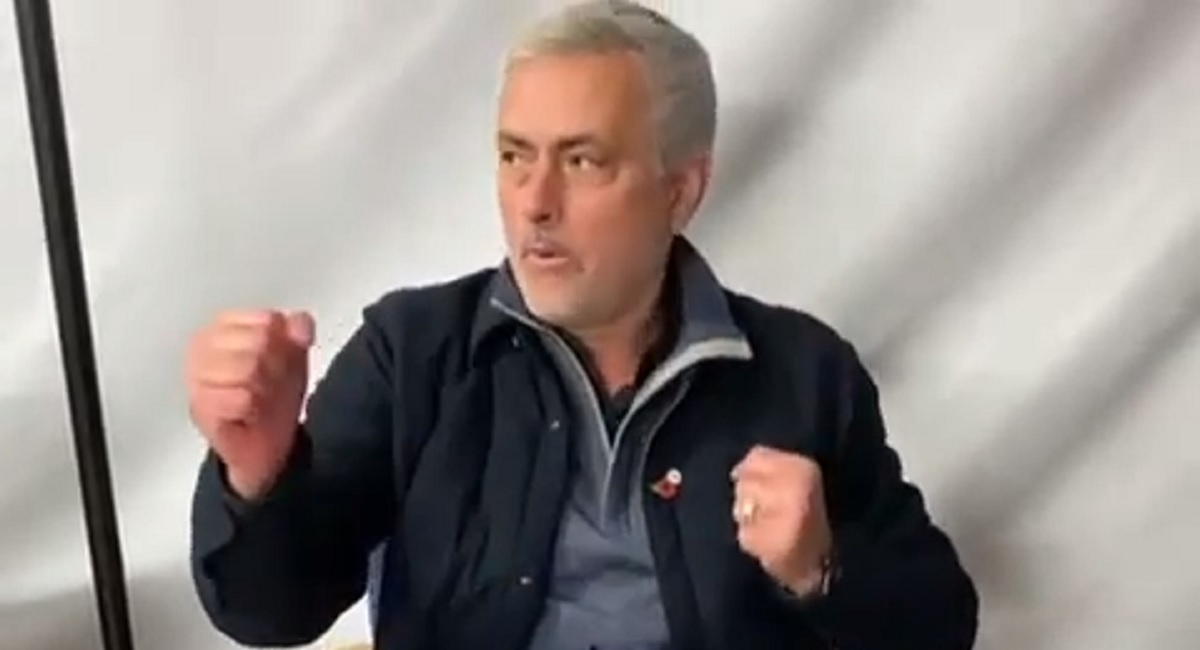 Mourinho oduševio snimkom. Nakon pobjede nad Bilićem čisti cipele