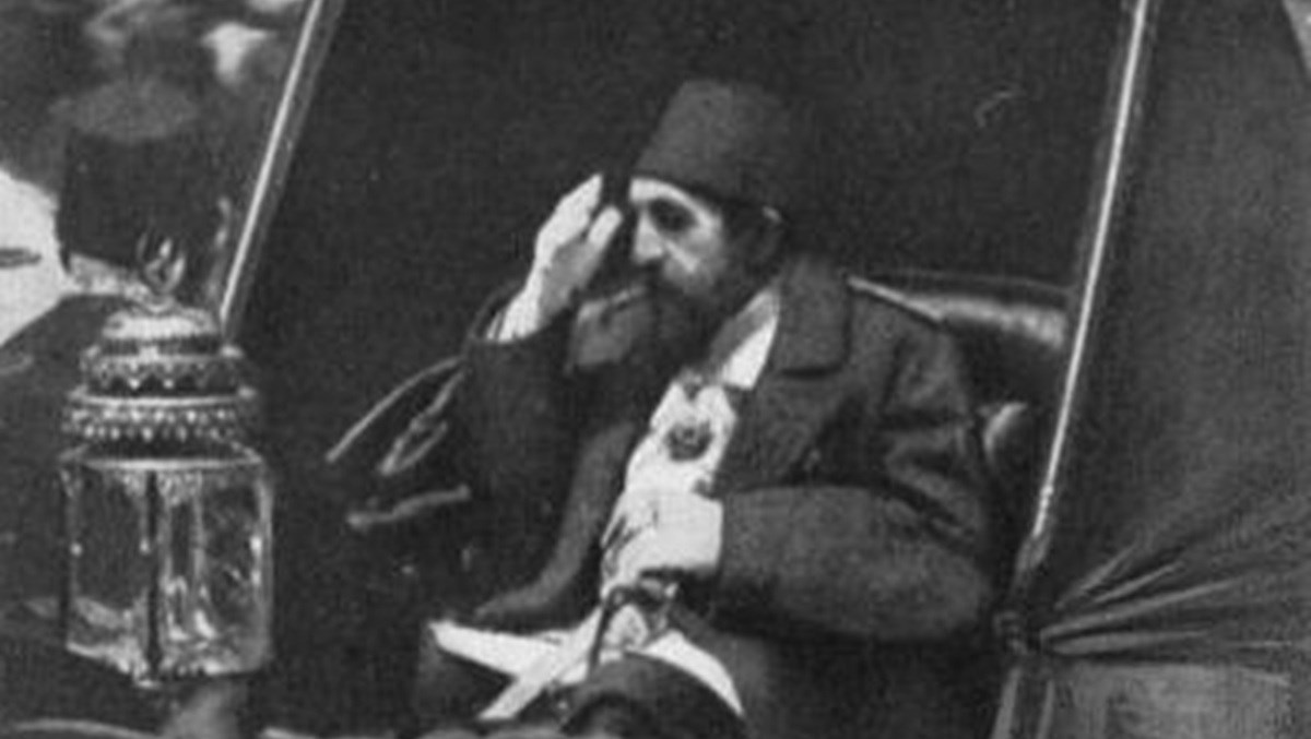 Nasilni osmanski sultan bio je svrgnut. Nova vlast donijela je katastrofalne odluke