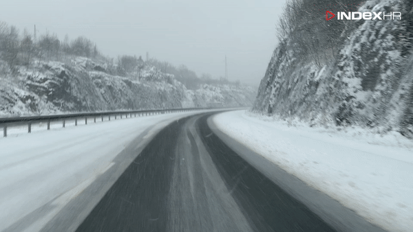 Snijeg pada u većini zemlje. Vozili smo se autocestom A1, evo kakvi su uvjeti