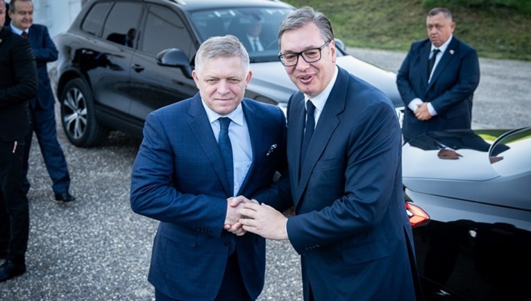 Fico i Vučić tvrde da su bolesni prije parade u Moskvi