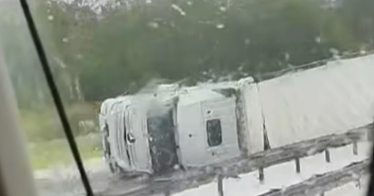 VIDEO Prevrnuo se kamion na A3. Promet prema Lipovcu potpuno prekinut