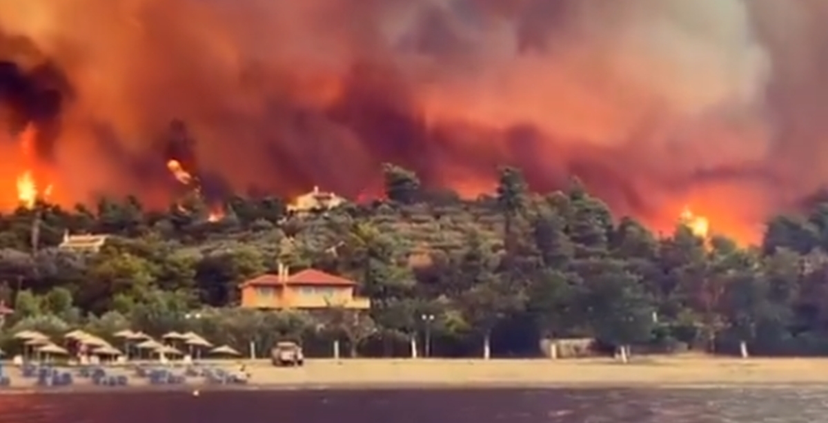 VIDEO U Grčkoj gori dosad najveći požar u EU. "Izvan kontrole je"