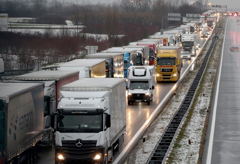 Butković o kolonama na granicama: Imamo ozbiljan problem