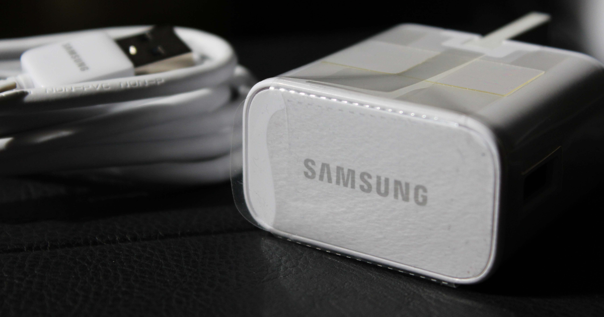 Samsung lansira novi brzi punjač od 50 W. Cijena mu je 70 eura