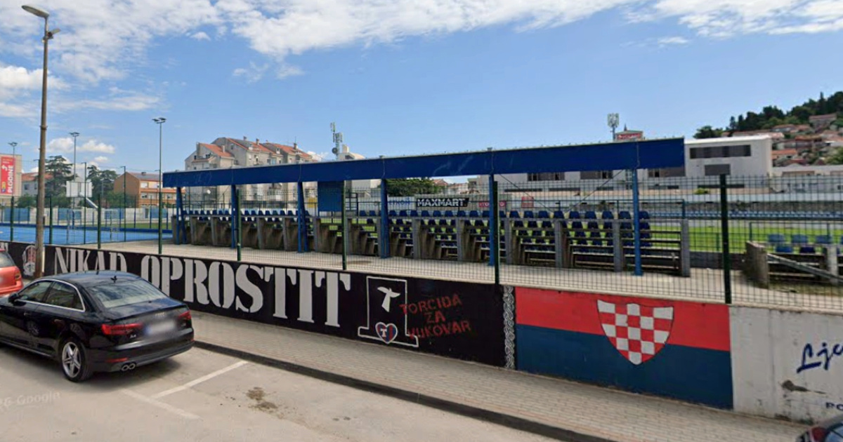 Tinejdžeri potrgali stolice na stadionu u Metkoviću, uhvaćeni su