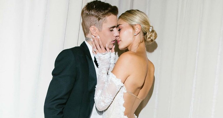 Hailey Bieber je napokon pokazala svoju očaravajuću vjenčanicu