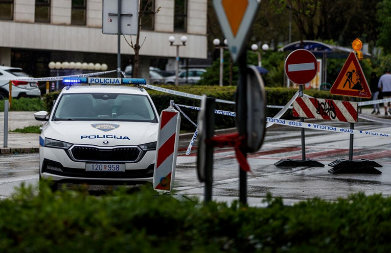 Pljačka u Splitu: Maskirani muškarac prijetio pištoljem, ukrao novac pa pobjegao