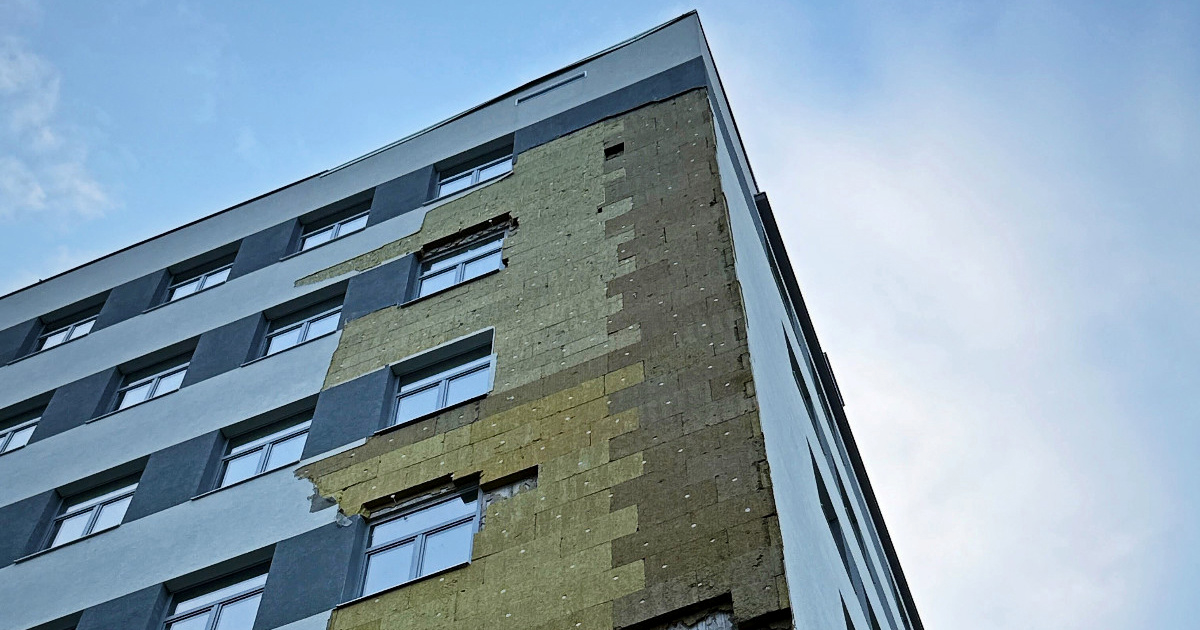 Pogledajte kako izgleda novogradnja u Zagrebu s koje je vjetar iščupao fasadu