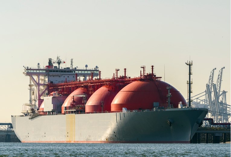 Češka dogovorila s Nizozemskom uvoz plina preko LNG terminala