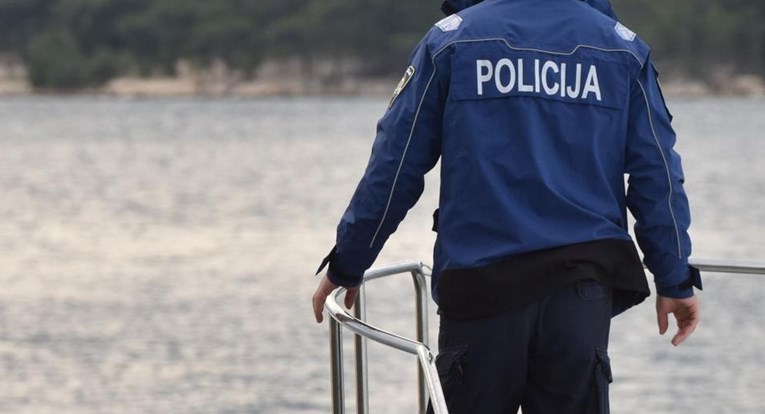 Čovjek umro u moru u Ninu, svjedok: "Policajac se nije želio smočiti"