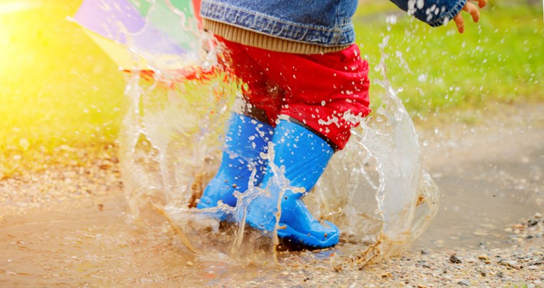 Istraživanje otkrilo zašto biste trebali dopustiti djeci da se igraju u blatu