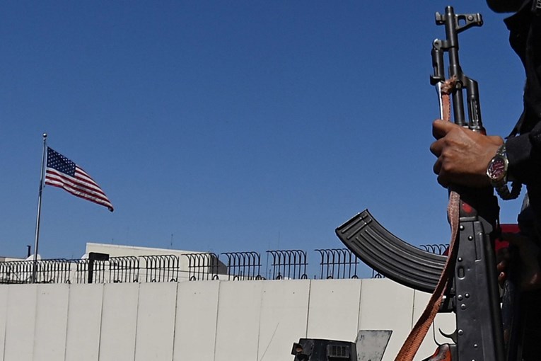 Amerika prekinula rad ambasade u Kuvajtu