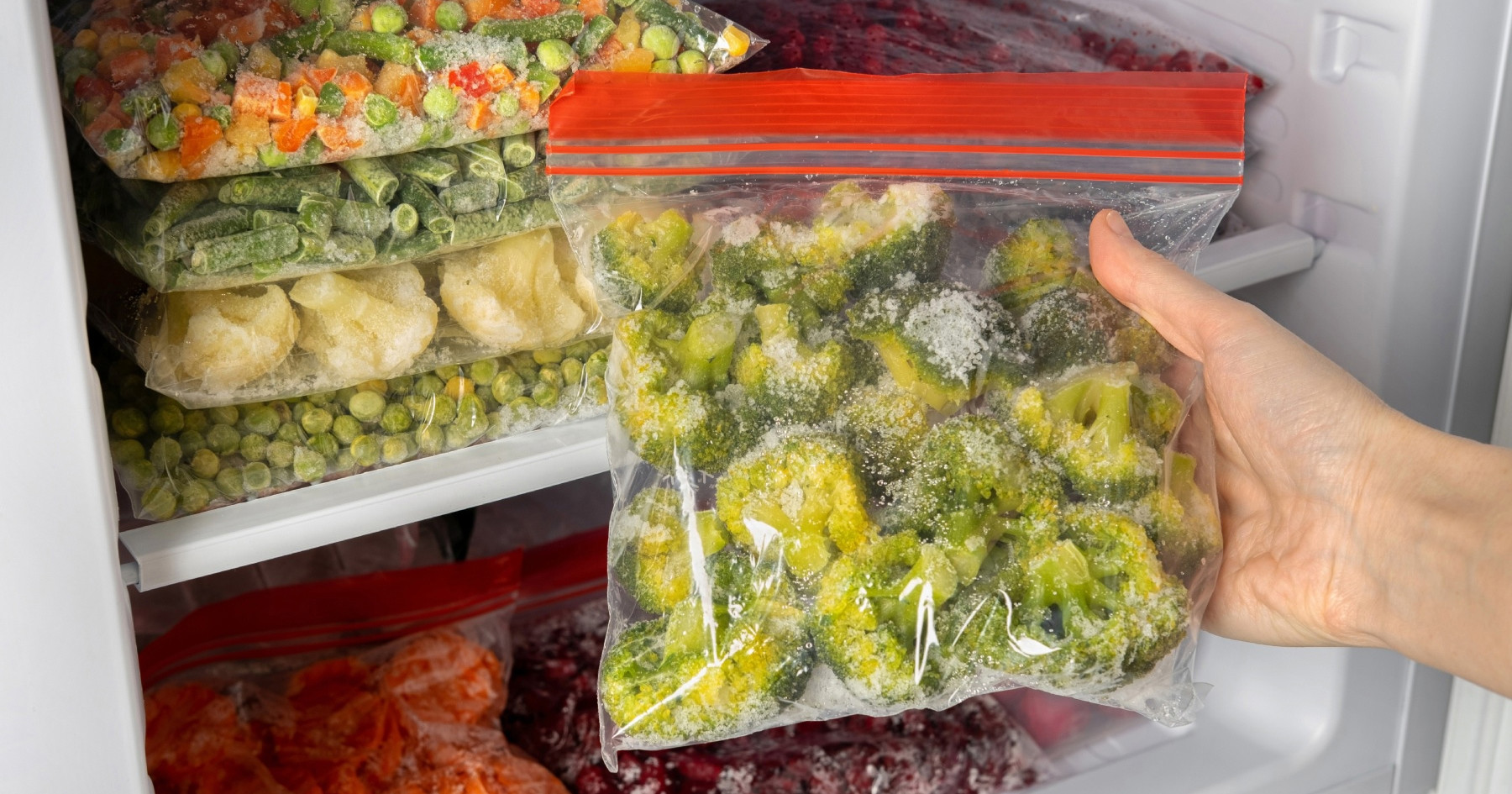 Smijete li ponovno zamrznuti hranu nakon što ste je odmrznuli? Ovisi o namirnici