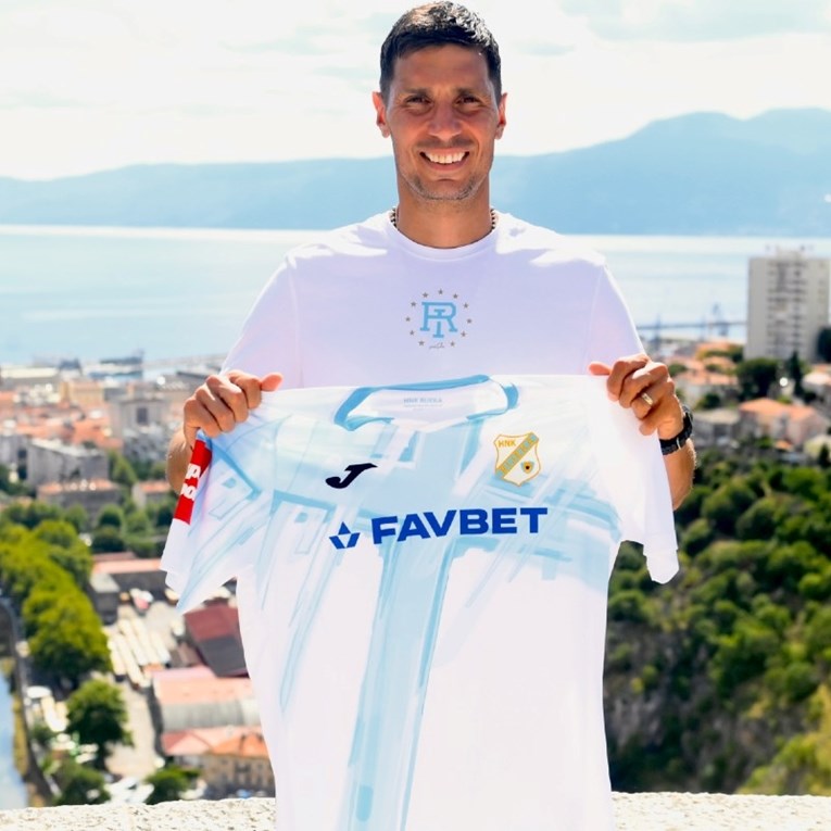 VIDEO Rijeka nakon 12 godina vratila legendarnog kapetana